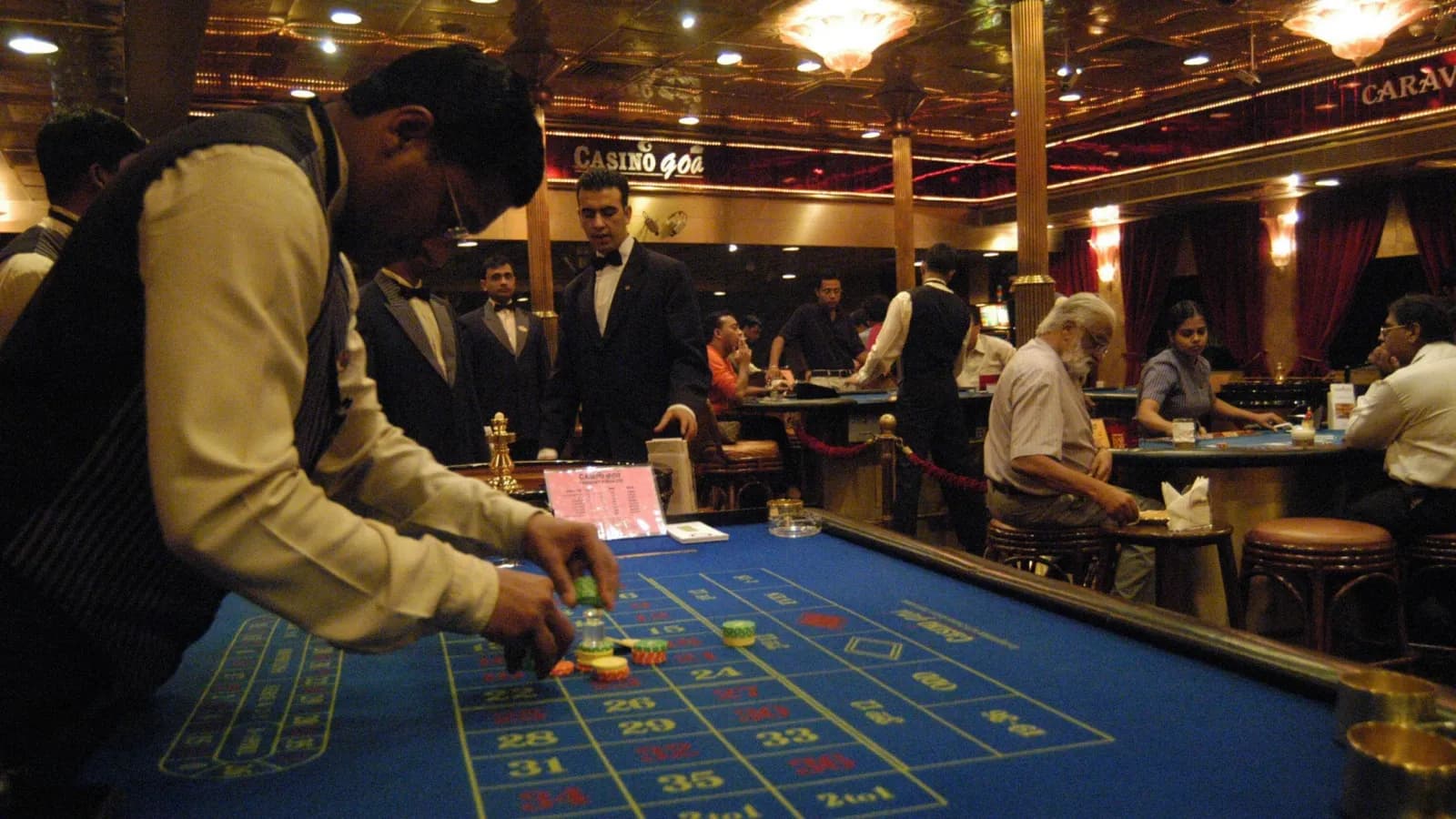 Exploring the Role of RNGs in Slot Machine Fairness and Randomness