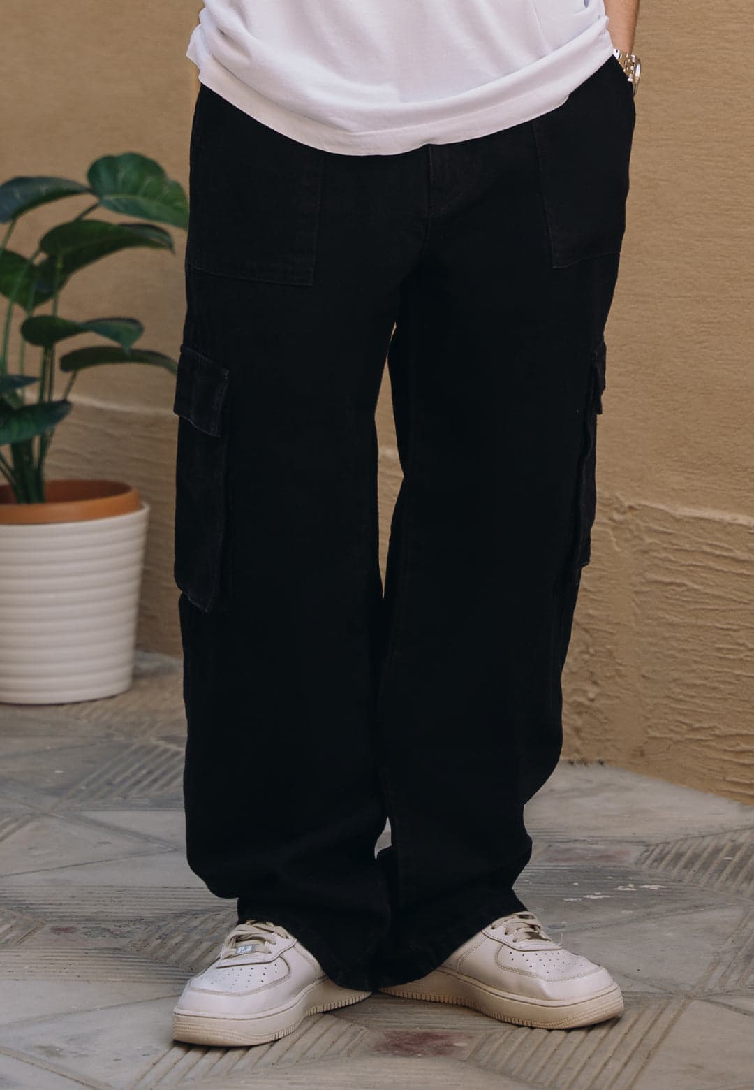 Baggy Black Jeans for Minimalist Streetwear Fans
