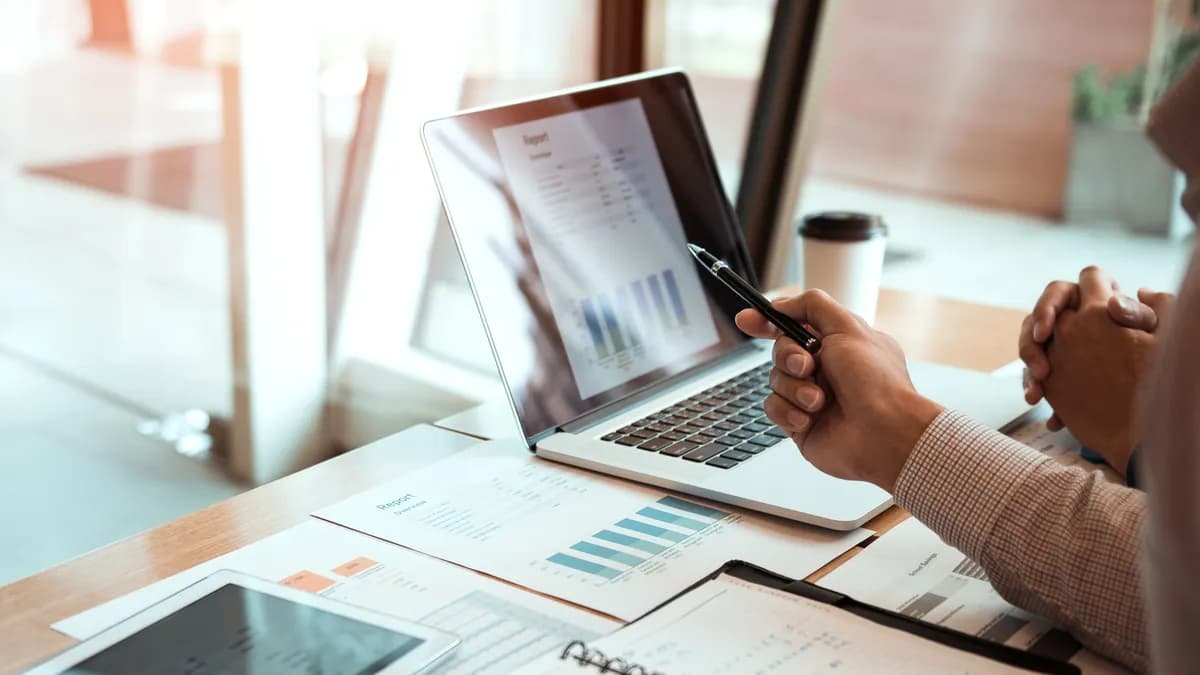 Competitive Intelligence FAQs: Benefits, Challenges, and Use Cases