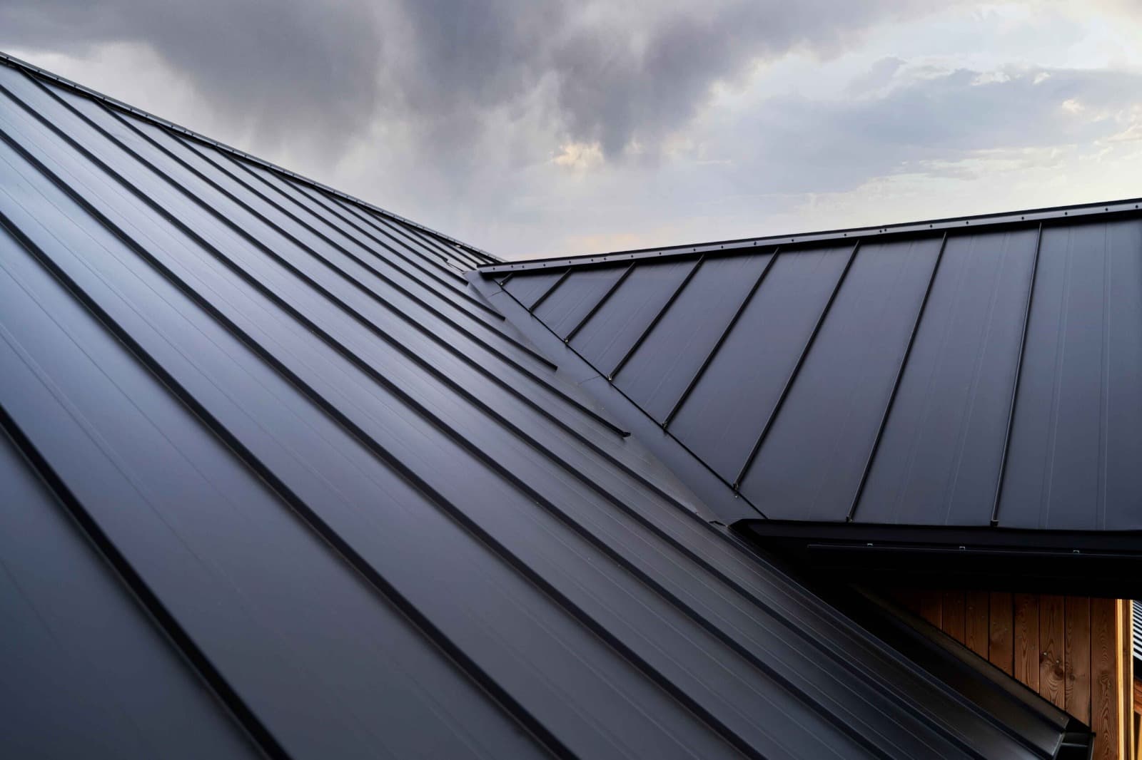 Metal Roofing Companies Committed to Quality Roofing